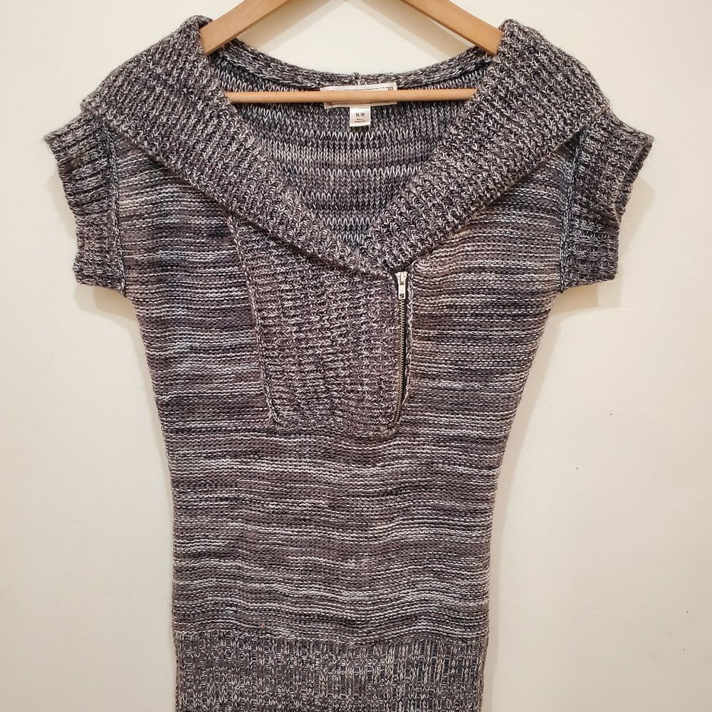 Decree Women’s Size Medium
